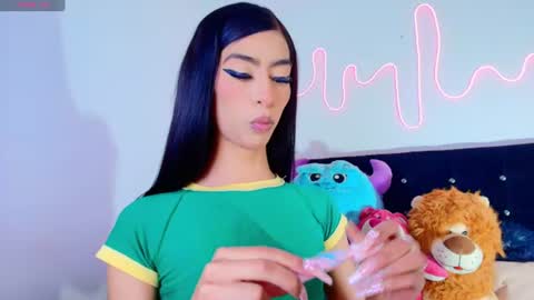 NahiaVictoria  online show from 07-30-26, 01:26