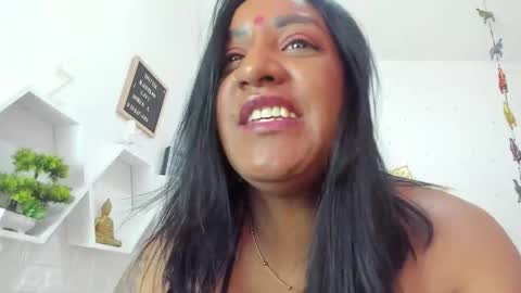 Snapshot of nahirr chatting on 02-23-25, 11:04 Nahirr online show from 02-23-25, 11:04