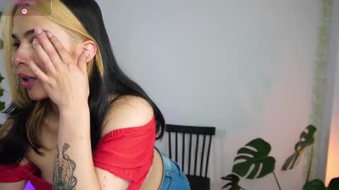 Snapshot of naho_4269 chatting on 12-20-25, 03:41 Naho Sigueme en mis Redes Sociales Follow me on my social networks online show from 12-20-25, 03:41