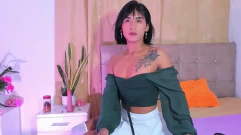 Snapshot of nahomi28 chatting on 11-13-25, 08:52 Naomi online show from 11-13-25, 08:52