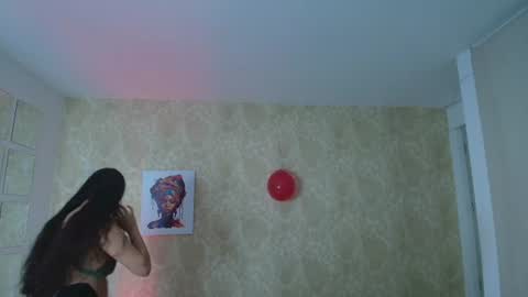 Snapshot of nahomi_blaze56eup chatting on 07-05-26, 07:54 valeria online show from 07-05-26, 07:54