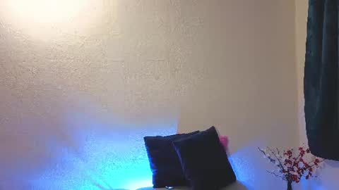 Nahomi  online show from 07-19-26, 11:03