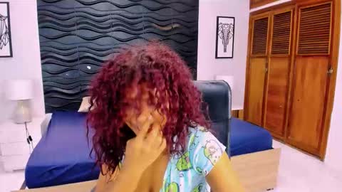 Nahomy online show from 11-09-25, 09:24