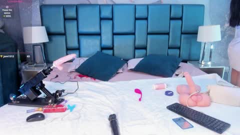 Nahomi online show from 02-19-25, 10:53