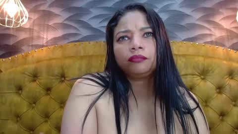 Nahomi online show from 10-12-25, 04:11