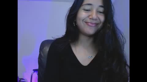 Snapshot of nahomy_rain chatting on 03-12-26, 01:39 online show from 03-12-26, 01:39