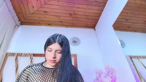 Snapshot of naia_x chatting on 11-15-25, 10:15 Naia x online show from 11-15-25, 10:15