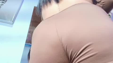 Snapshot of naia_x chatting on 11-17-25, 06:35 Naia x online show from 11-17-25, 06:35