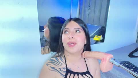 Snapshot of naia_x chatting on 12-04-25, 09:12 Naia x online show from 12-04-25, 09:12