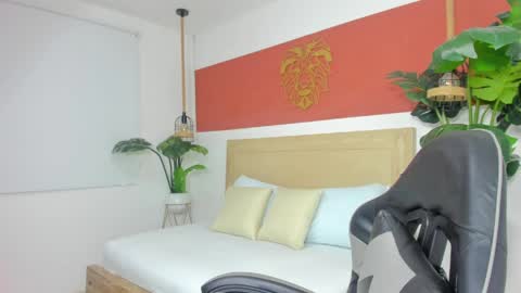 Snapshot of naiara30_ chatting on 04-22-26, 07:26 N A I A R A online show from 04-22-26, 07:26