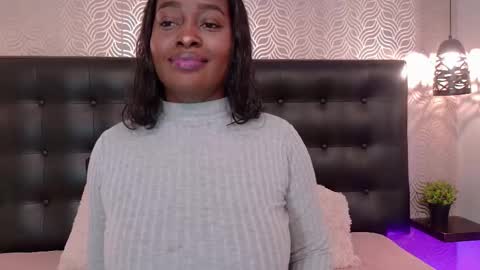 naiaramasson_ online show from 03-26-26, 12:33