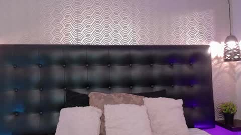 naiaramasson_ online show from 04-10-26, 12:10