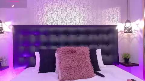 naiaramasson_ online show from 07-24-26, 12:14