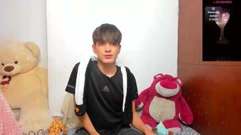  N A I M T H E  K I N G  online show from 02-12-26, 03:56