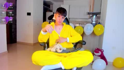 Snapshot of naim_theking chatting on 03-16-26, 08:02 N A I M T H E K I N G online show from 03-16-26, 08:02