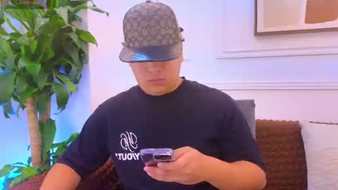 naimruiz_ online show from 07-27-26, 06:37