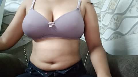 Naina online show from 07-16-26, 11:05