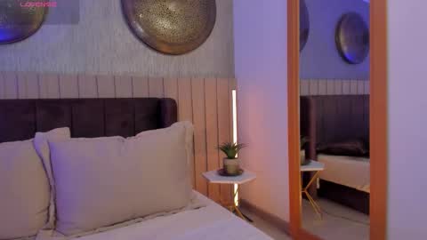 Naisha Ford online show from 11-12-25, 12:38