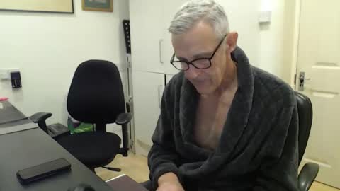 nakedcarpenteruk online show from 03-09-26, 02:54
