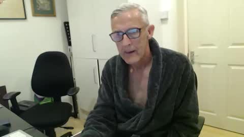 nakedcarpenteruk online show from 05-01-26, 09:03