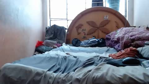 Snapshot of nakedlima chatting on 02-14-26, 06:04 nakedlima online show from 02-14-26, 06:04