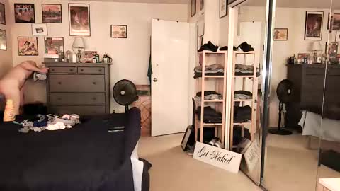 Snapshot of nakedmonkey chatting on 05-29-26, 01:47 nakedmonkey online show from 05-29-26, 01:47