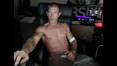 nakedoutsdeurwndw online show from 07-26-26, 11:55