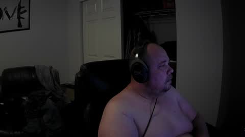 Snapshot of nakedwatchermj chatting on 04-05-26, 08:11 MJ online show from 04-05-26, 08:11