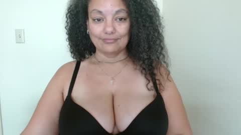 Snapshot of nala_thickk chatting on 02-02-25, 04:22 Nala Thickk online show from 02-02-25, 04:22