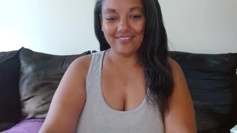 Snapshot of nala_thickk chatting on 10-24-25, 03:41 Nala Thickk online show from 10-24-25, 03:41