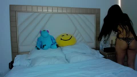 Snapshot of nalah_gomez_ chatting on 01-03-25, 02:30 Nalah online show from 01-03-25, 02:30