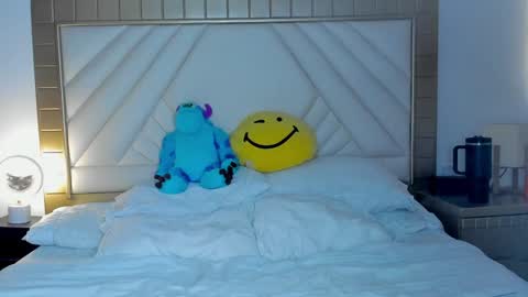 Snapshot of nalah_gomez_ chatting on 01-04-25, 06:19 Nalah online show from 01-04-25, 06:19