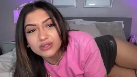 Snapshot of nalanistorme chatting on 12-16-25, 02:27 Nalani online show from 12-16-25, 02:27