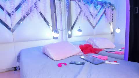 nallymax1 online show from 11-09-25, 09:24