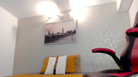   online show from 11-21-25, 07:56