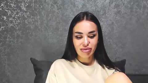 Lady online show from 04-07-26, 06:52