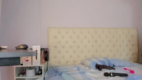 nami_sam online show from 12-15-24, 08:25