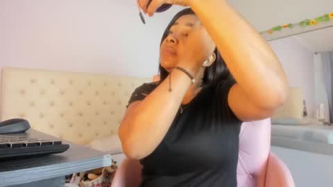 nami_sam online show from 12-27-24, 01:50