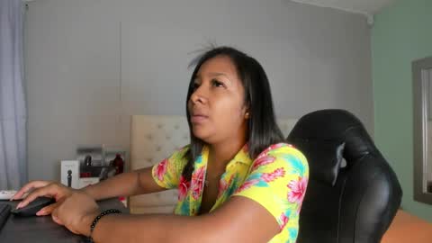 nami_sam online show from 03-01-25, 12:45