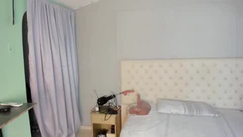 nami_sam online show from 09-13-25, 12:38