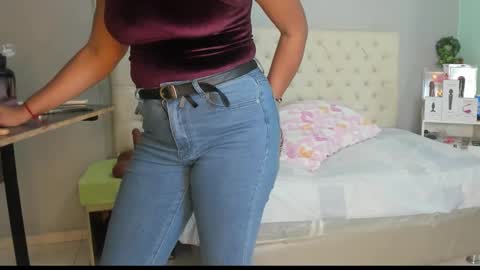 nami_sam online show from 11-02-25, 11:56