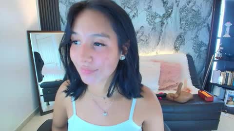 Snapshot of nanami_20 chatting on 02-18-26, 06:48 samantha online show from 02-18-26, 06:48