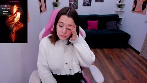 Snapshot of nanami_hot_ chatting on 11-25-25, 10:37 nanami_hot_ online show from 11-25-25, 10:37