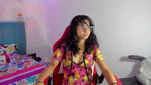 Snapshot of nanami_owo chatting on 09-19-25, 02:24 nanami_owo online show from 09-19-25, 02:24