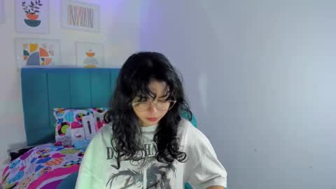Snapshot of nanami_owo chatting on 09-22-25, 02:13 nanami_owo online show from 09-22-25, 02:13