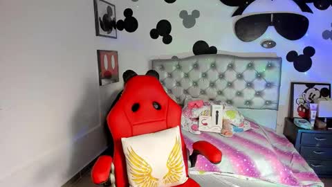 Snapshot of nanami_owo chatting on 10-02-25, 02:18 nanami_owo online show from 10-02-25, 02:18