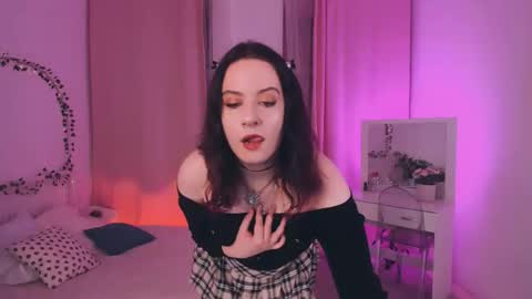 Nana online show from 10-15-25, 05:29