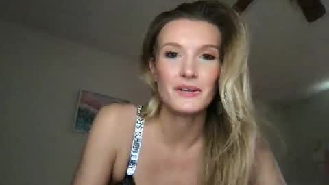 Snapshot of nancy_babe20 chatting on 01-13-26, 07:52 Nancy online show from 01-13-26, 07:52