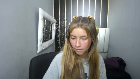 Snapshot of nancy_blonde chatting on 04-25-26, 02:03 nancy blonde online show from 04-25-26, 02:03