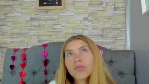 Snapshot of nancy_blonde chatting on 05-07-26, 03:34 nancy blonde online show from 05-07-26, 03:34